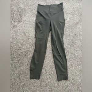 Lululemon size 6 fast and free olive green 25”